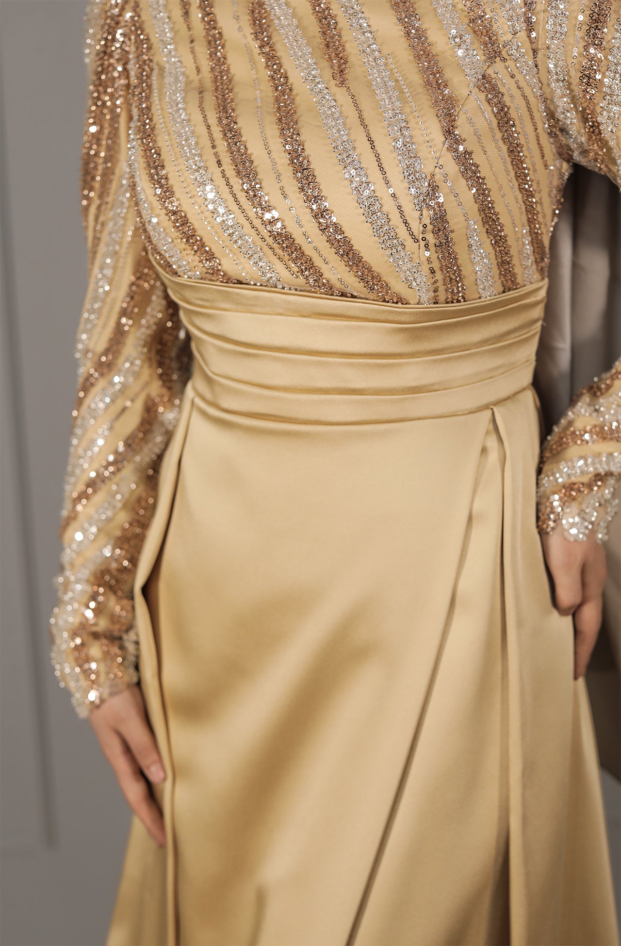 Soraya Dress - Gold
