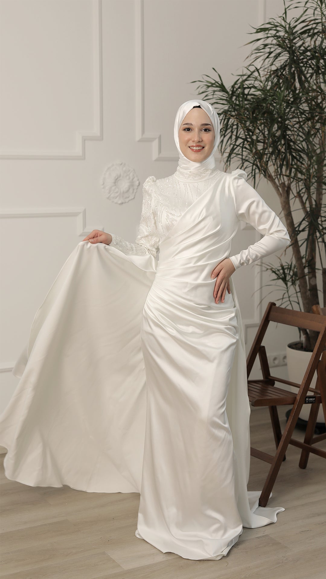 Blütenweiß Ballkleid