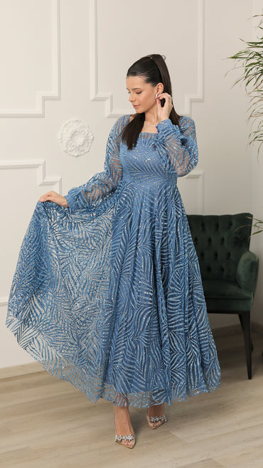 Atemberaubendes Abendoutfit Blue