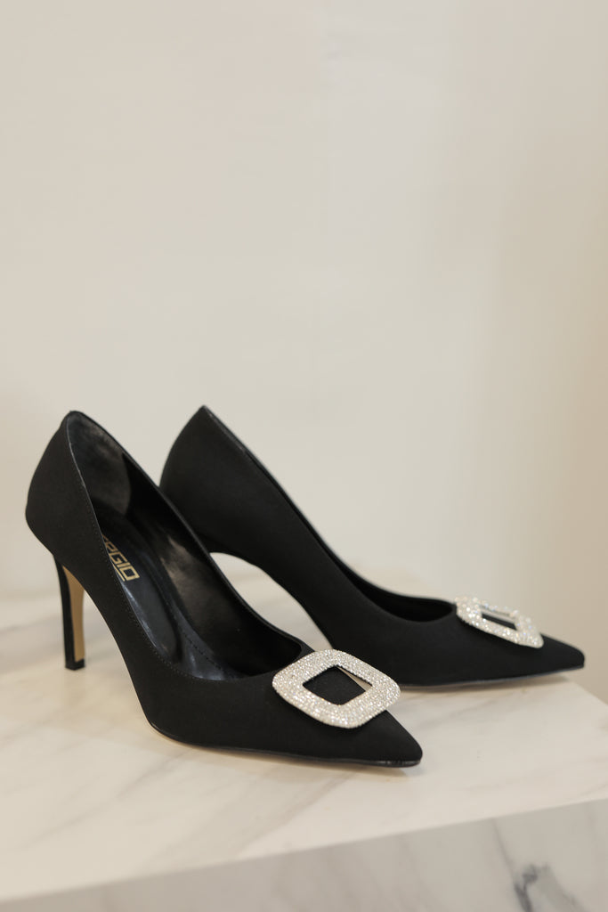 Eleganter Schwarzer Pumps