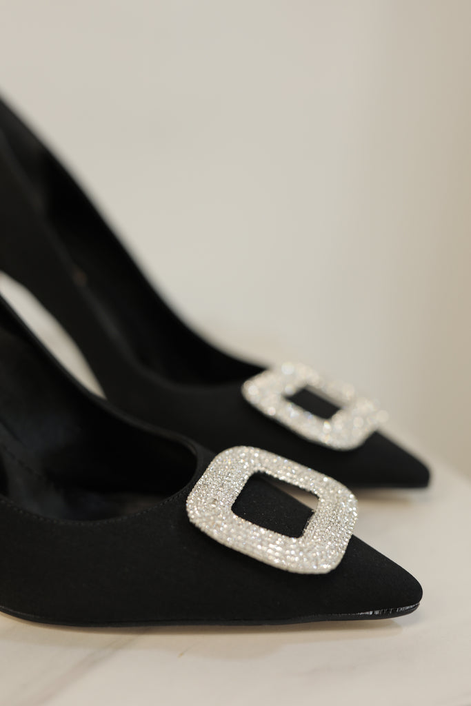 Eleganter Schwarzer Pumps