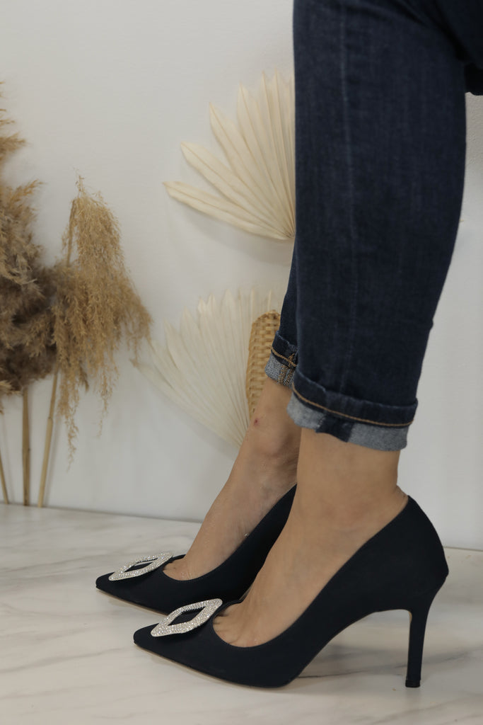 Eleganter Schwarzer Pumps
