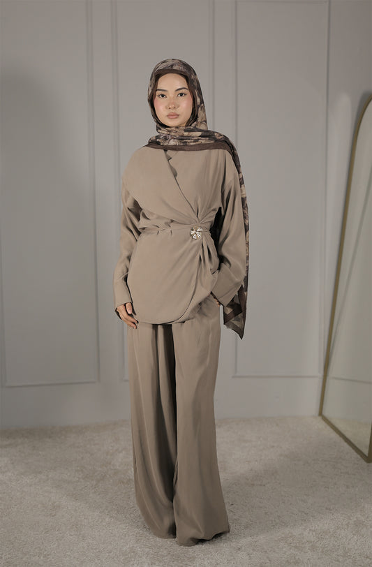Elegantes Damen-Set in Vizon – Schlichte Eleganz für jeden Anlass