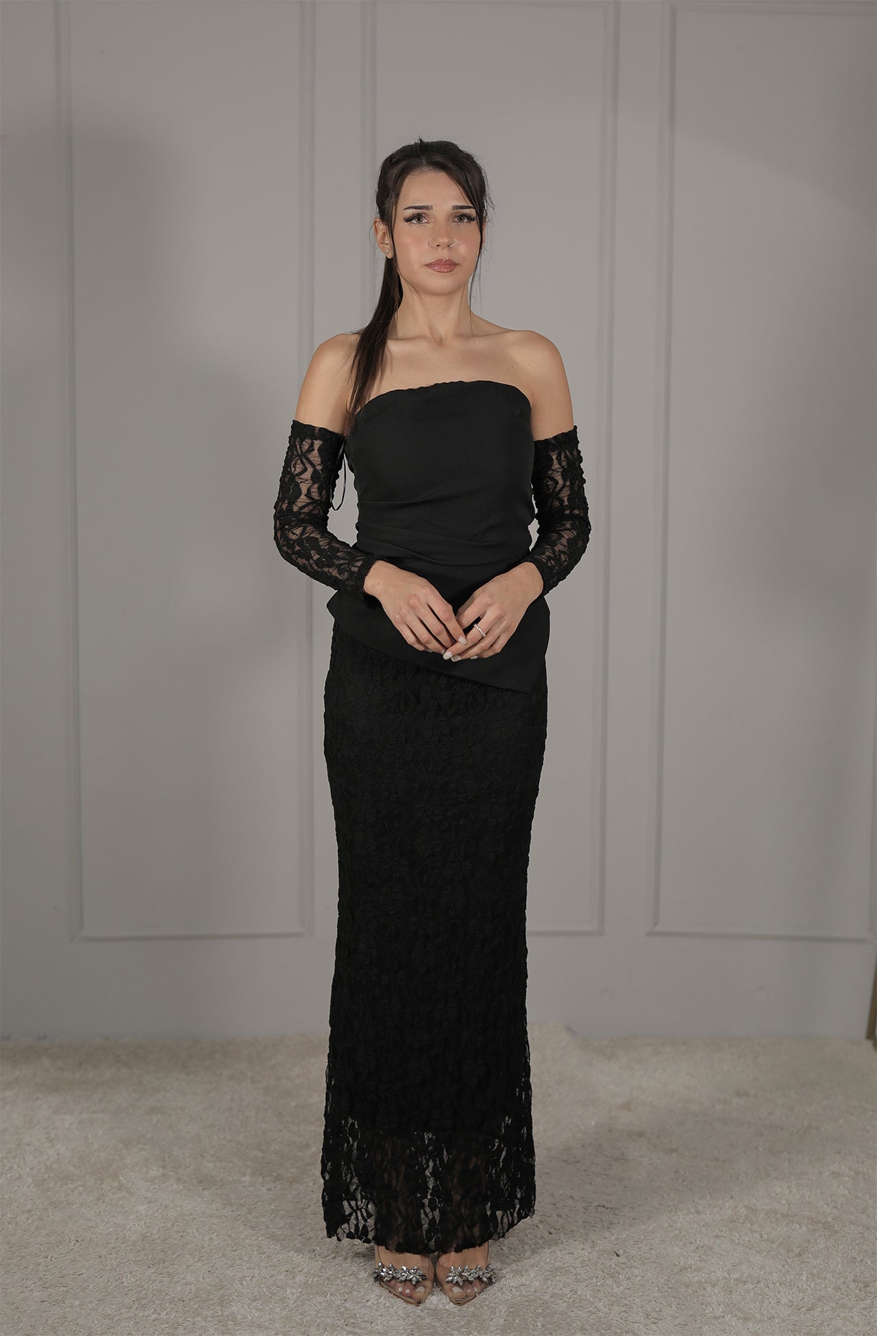 Elegantes Schulterfreies Abendkleid in Schwarz mit Spitze