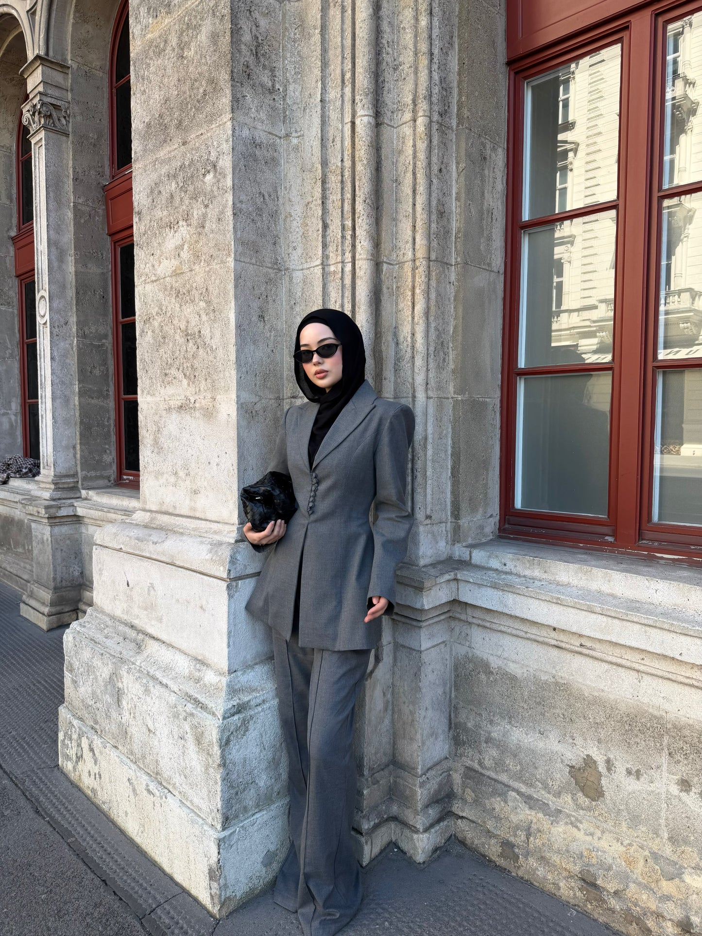 Graue Schlaghose für Damen – Eleganz & Komfort