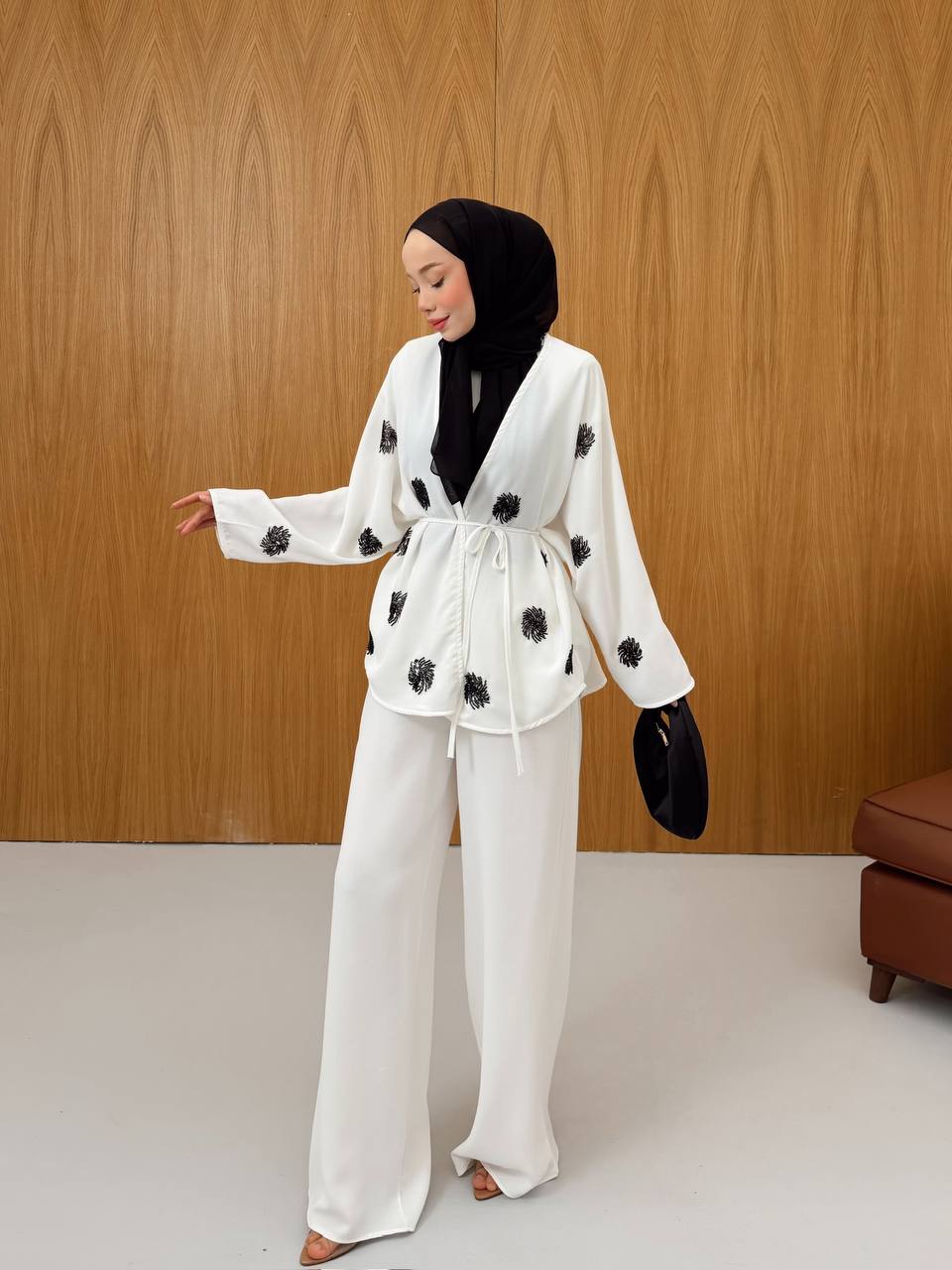 Elegantes Damen Set in Creme-Schwarz – Modest Fashion Zweiteiler