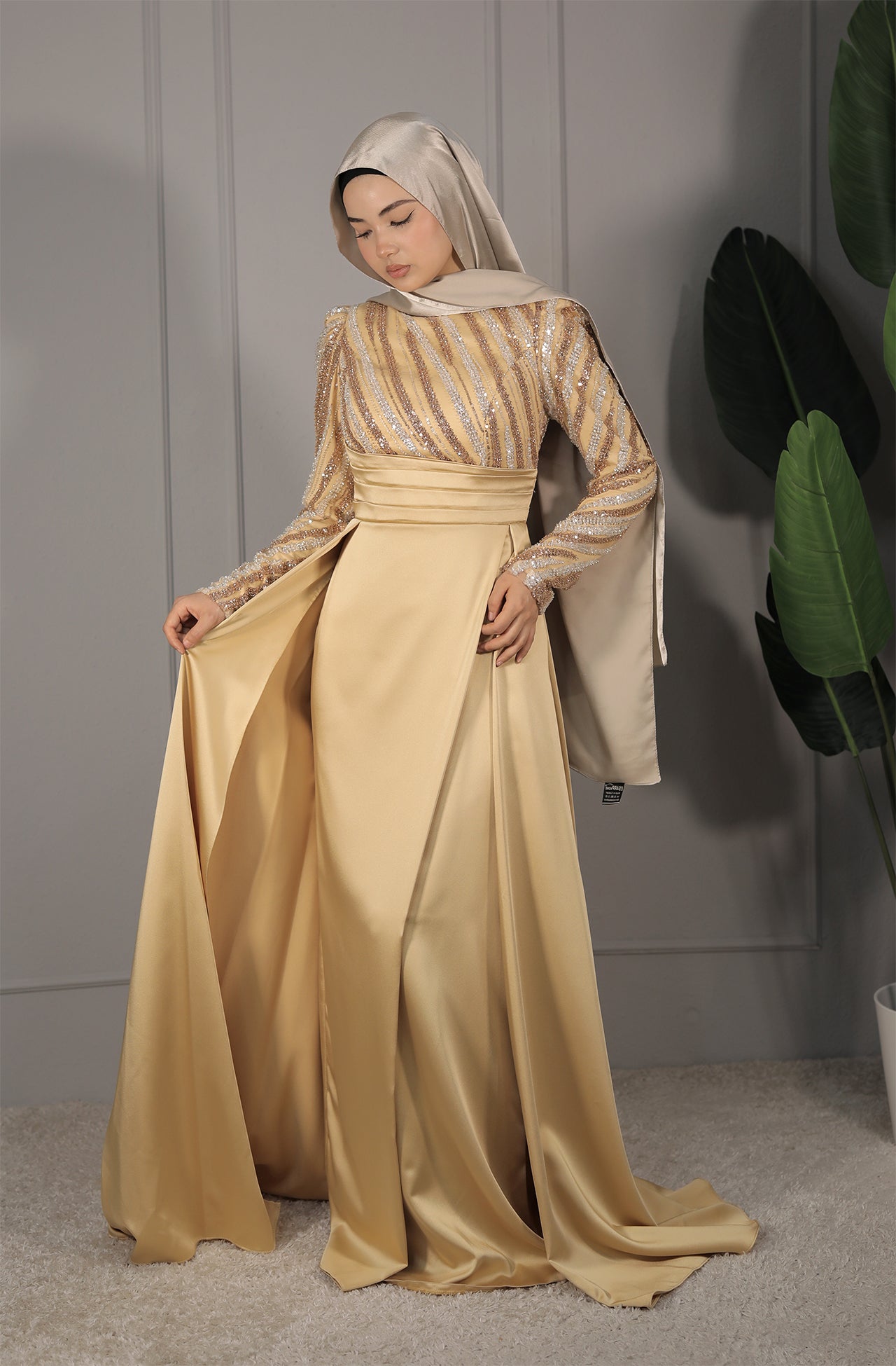 Soraya Dress - Gold