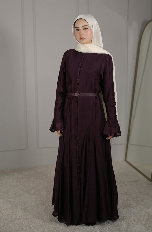 Elegantes Maxikleid mit Knopfdetails in Dunklem Pflaumenton