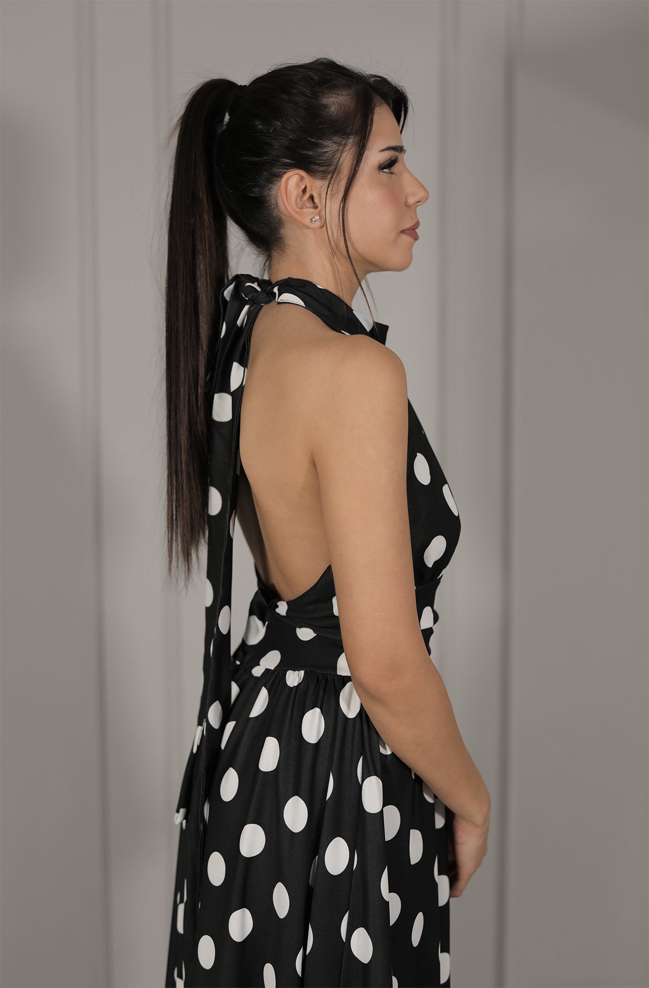 Elegantes Maxikleid in Schwarz mit Weißen Punkten