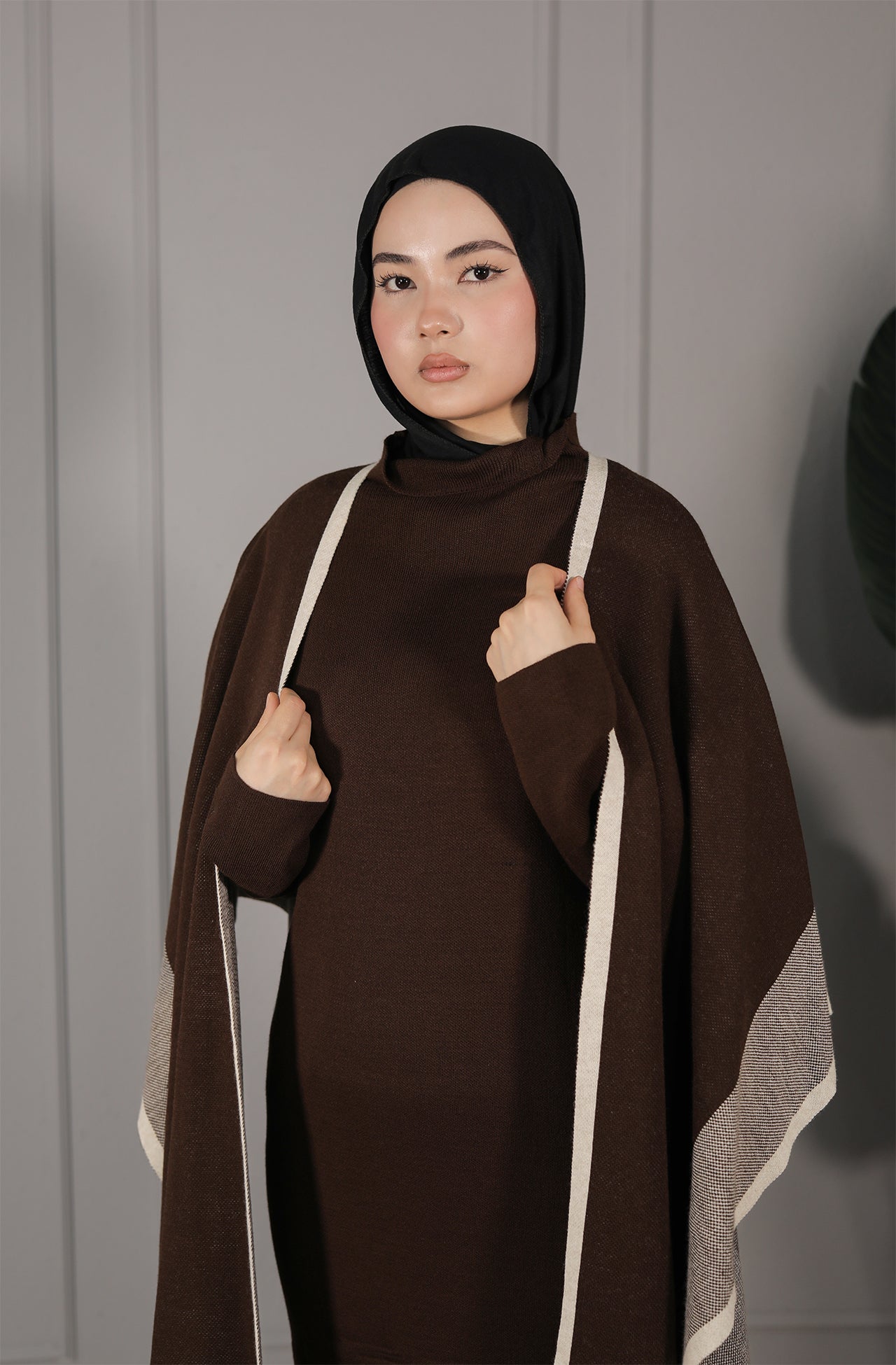 Zweiteiliges Strick-Set – Komfort & Minimalistische Eleganz