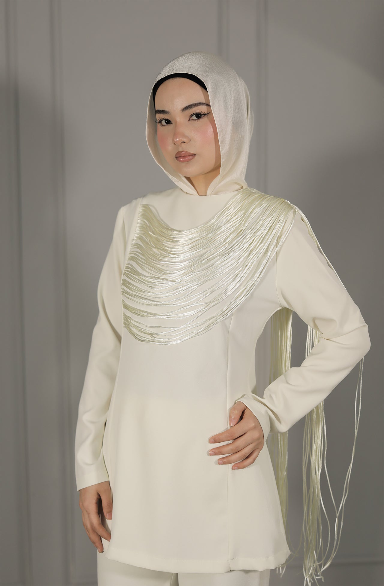 Elegante Damen Tunika in Creme – Modest Fashion Set